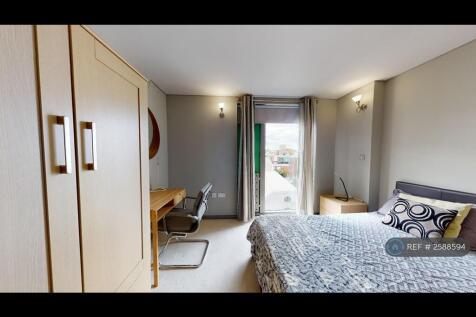Second Double Bedroom With Full Furniture