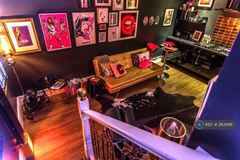 Lounge/Kitchen