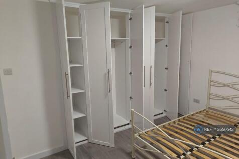 Bedroom Two (3)