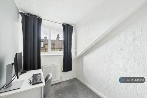 Bedroom 4 / Office 