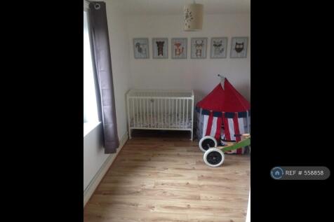 2nd Bedroom (Double Bed Will Be Included)