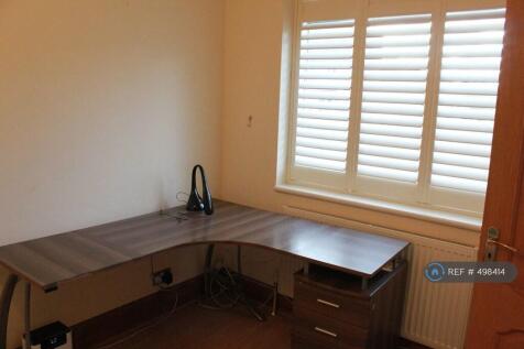 Downstairs Bedroom With Ensuite