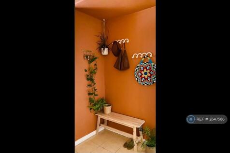 Entrance Hall Way