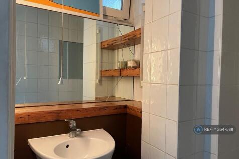 Bedroom 3 Ensuite