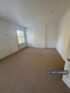 Large Bedroom - Front 