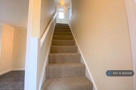 Entrance Hall/ Kitchen