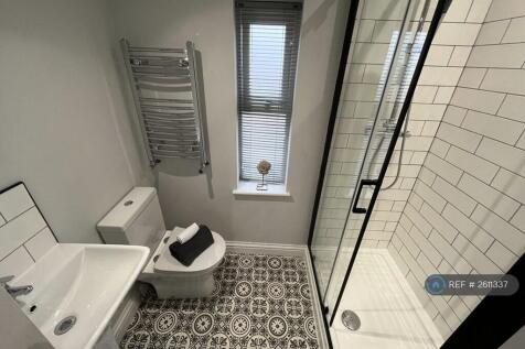Room 4 En-Suite