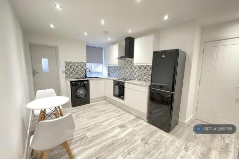 Kitchen/Living Room Area