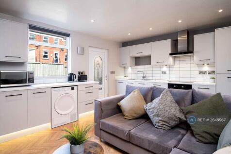 Kitchen/Living Room (1)