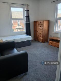Studio Room