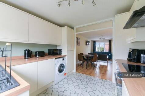 Kitchen-Living