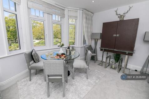 Lounge Area 