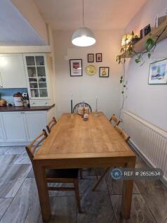 Large Open Plan Kitchen/Dining Room