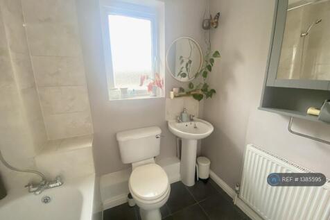 Bathroom On Top Floor 