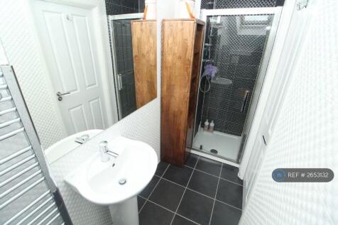 En-Suite 2