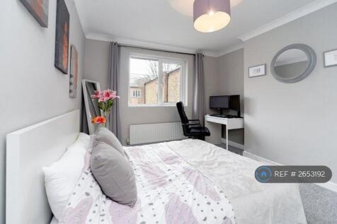Spacious Room 2