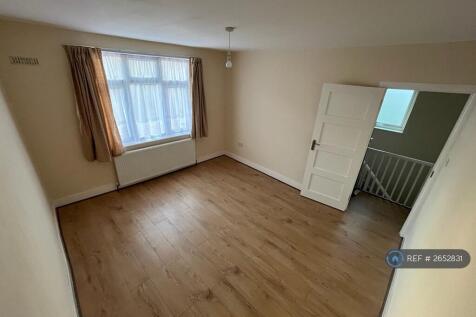 Upstairs Bedroom 2