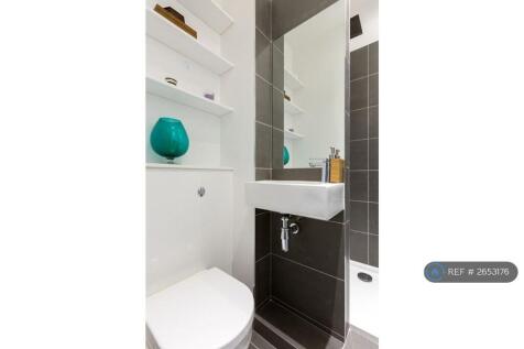 Third Room, Ensuite Shower Room