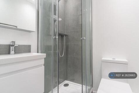 Bedroom 3 Ensuite