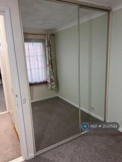 Inbuilt Wardrobe