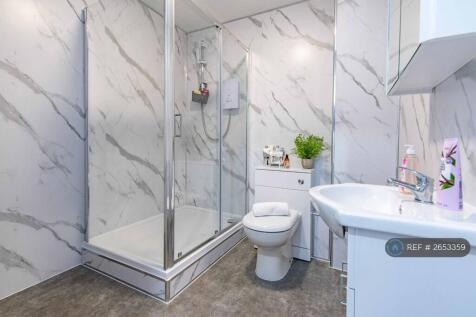 Example En Suite Shower Room
