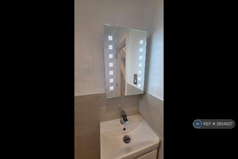 1st Floor Toilet
