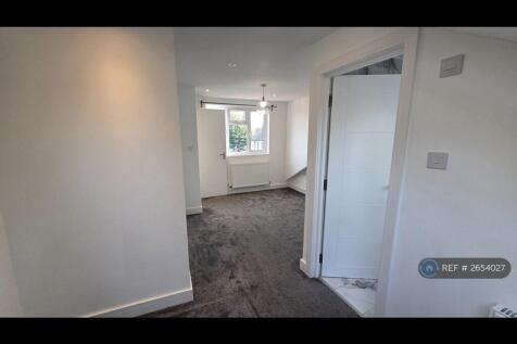 Bed-4 Ensuite