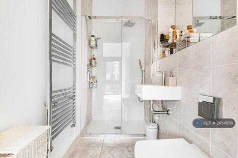 Master Ensuite 