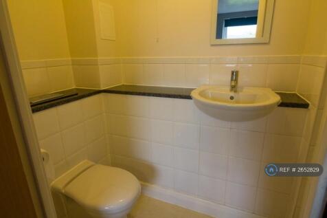 En-Suite Bathroom