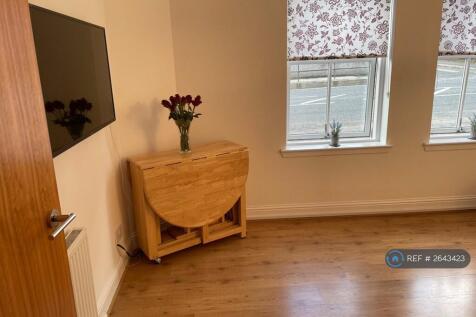 Example Of Furnished To Show Space - Living Room 