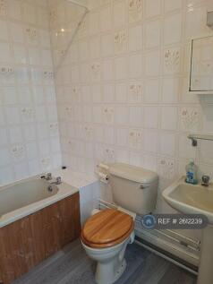 En Suite Bathroom