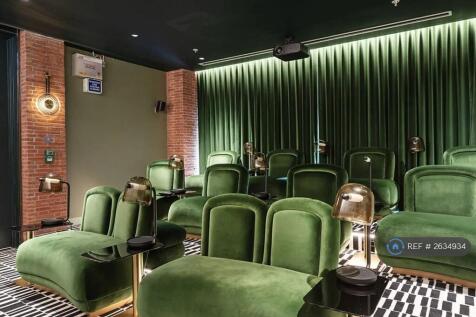 Screening Room / Cinema