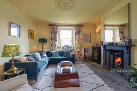 Sitting Room Off Kitchen