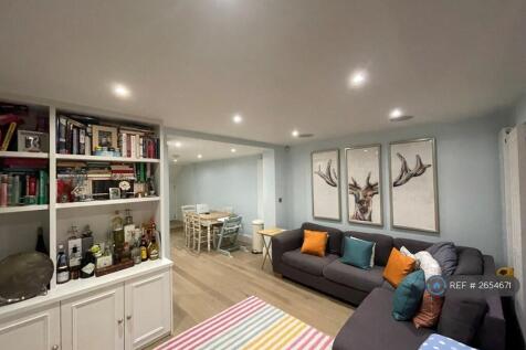 Living Room (View To Kitchen)