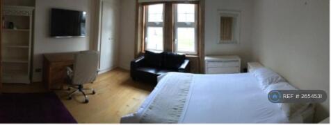 Ensuite Rooms With Big Smarts