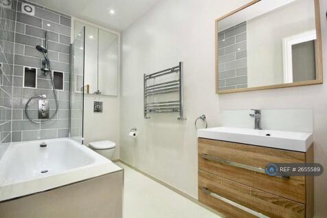 Main Bathroom