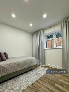 Ground Floor Bedroom With Single Bed