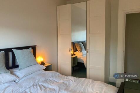 Bedroom Inc Wardrobe