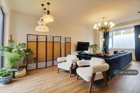 Living Room With Cosy Area