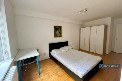 Double Bedroom 1