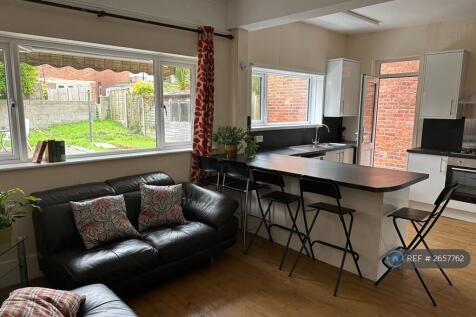 Kitchen/Living Space