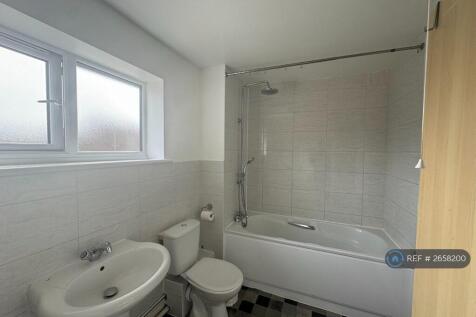 Master Bedroom Ensuite