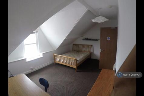 Bedroom 6 Attic (Front)