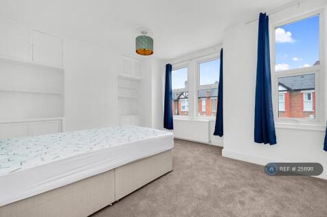 Master Bedroom - Large Double 