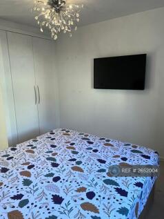 Master Bedroom-1