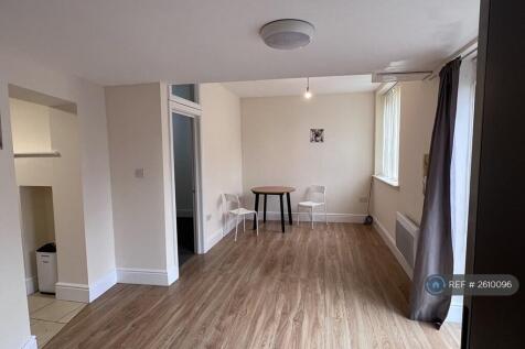 Flat 1, Ground Floor Flat Living Room