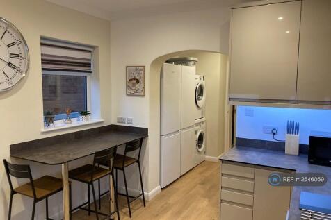 Dedicated Personal Spaces In Kitchen