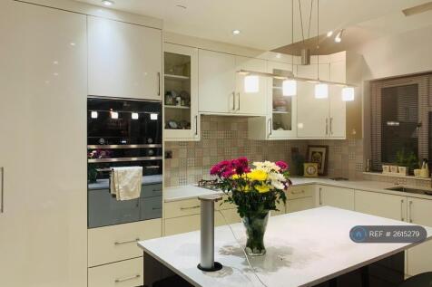 Fitted Kitchen