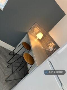 Cosy Breakfast Bar