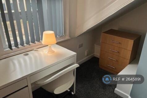 Top Floor En-Suite Bedroom